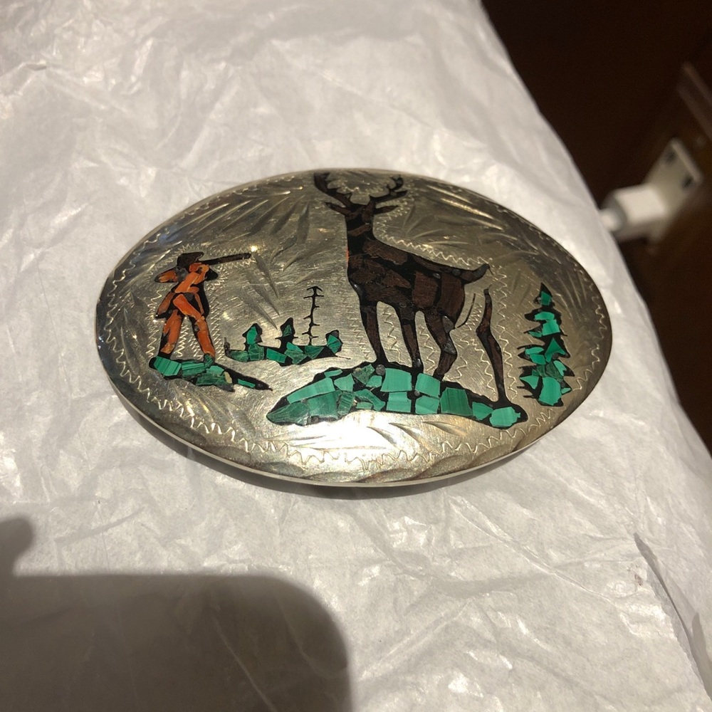 Silver Oval inlaid Belt Buckle with Deer and Hunter Design